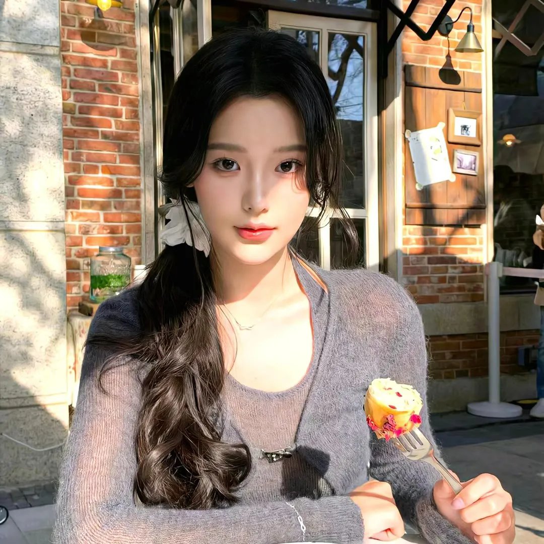 穿书后，反派大佬偏宠我